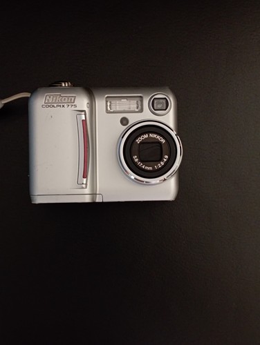 Nikon colpix 775 - colpix,