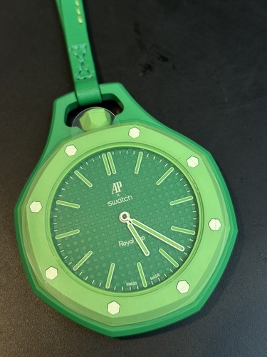 Royal pop swatch x - pop, |