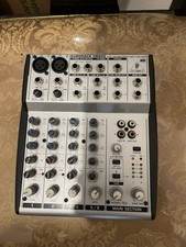 Behringer EURORACK UB802 Mixer a 2 bus con design a bassissimo rumore 8 ingressi