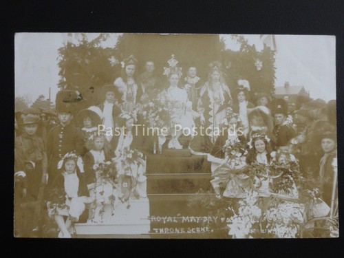 Knutsford royal may day - royal,