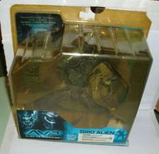 MCFARLANE ALIEN VS PREDATOR