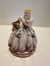 Statuina vintage T Sebelin