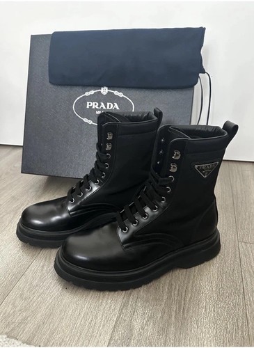 Prada triangle logo combat - logo,