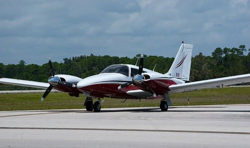 Piper 220t seneca - pa-34-220t,