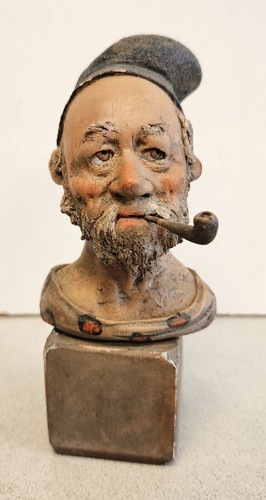 Antica statuina busto pipa