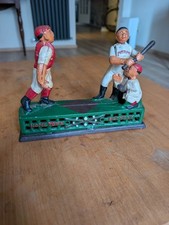 Salvadanaio vintage in ghisa