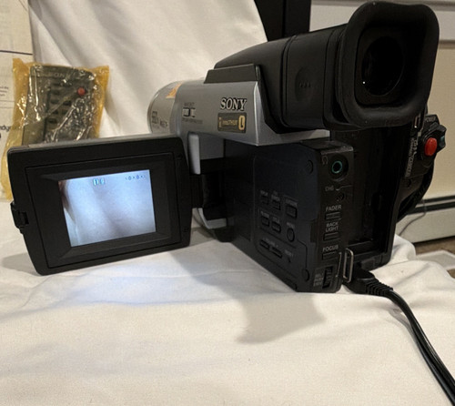 Sony handycam digital8 - sony,