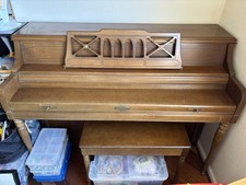 🎹 Vintage Wurlitzer Spinet
