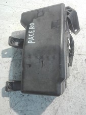 SCATOLA PORTA FUSIBILI PER MITSUBISHI Pajero 4° Serie 4M41 Diesel 3200 (00>03)
