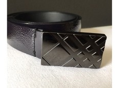 Cintura Burberry Patent in