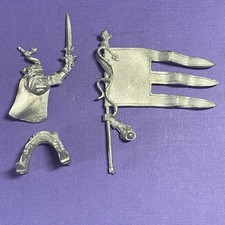 Bretonnian Knights ARMY STANDARD BEARER Warhammer Fantasy OOP LIMITED EDITION