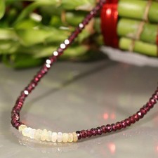 Collana fatta a mano opale di