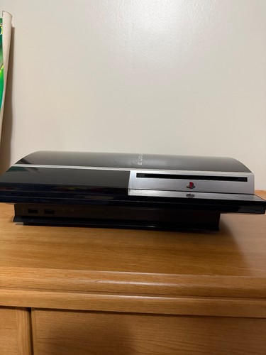 Playstation black and grey - 3,