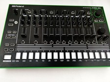 Roland AIRA TR-8 Rhythm