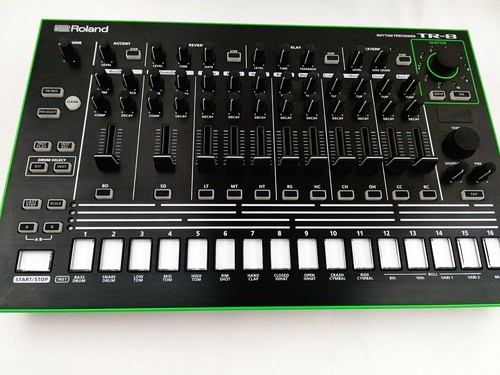 Roland aira rhythm - roland, tr-8