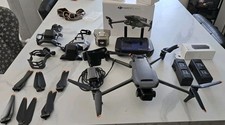 DJI MAVIC 3 CLASSIC-CON CONTROLLER DJ RC PRO RM510-2 BATTERIE+ATTACCO ACTION CAM