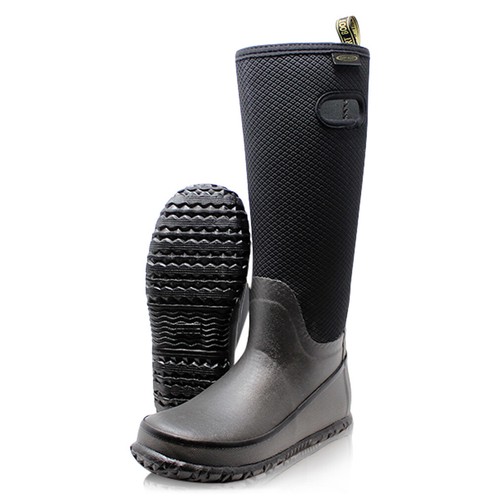 Stivali sporchi strappo