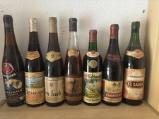 lotto 7 bottiglie di vino anni 60