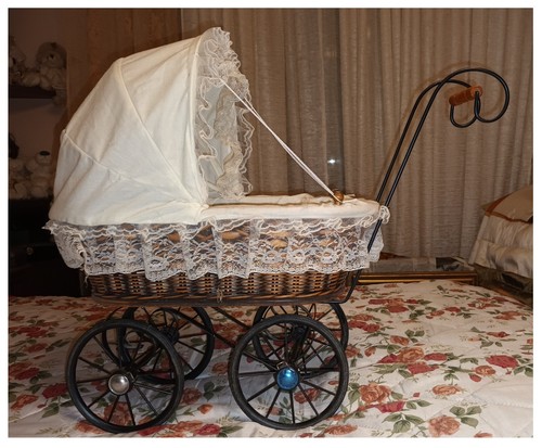 Carrozzina vintage stile