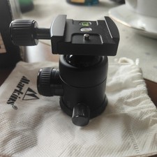Markins Q3 Ball Head + PG-34N