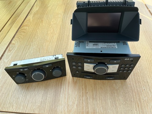 Vauxhall zafira cd30 - b, mp3