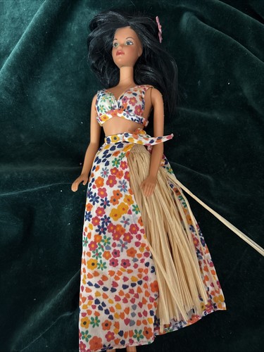 Barbie bambola hawaiana 1975