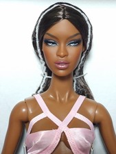 Fashion Royalty Pink Glam Adele Makeda nuovo con scatola