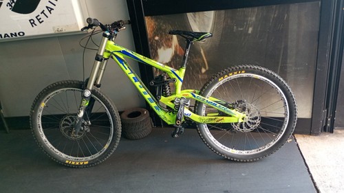 Bici downhill scott gambler - bici,
