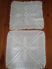 COPPIA DI 2 CENTRINI QUADRATI PER CUSCINI FATTI A MANO LAVORAZIONE UNCINETTO