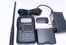Yaesu VX-5 5W Triple Band