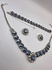 Vintage Hi End Shades Of Blue
