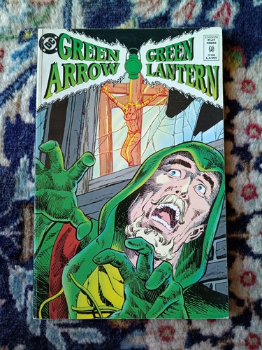 Green arrow lantern - arrow,