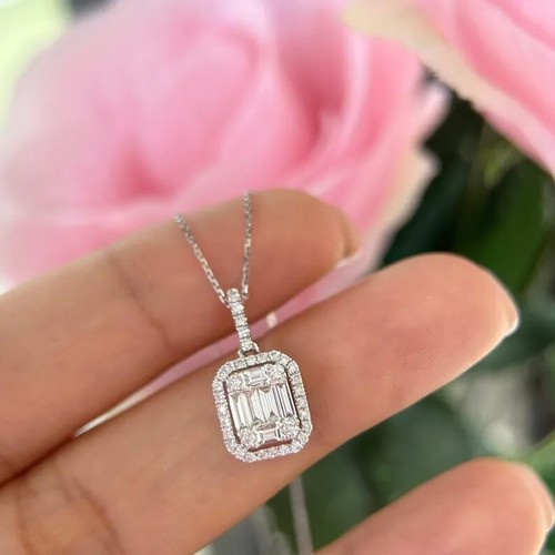 Ciondolo solitario diamante
