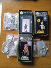 Lotto Di Numero  Quattro Aztechi In piombo Fortezza Da Assemblare e Dipingere 