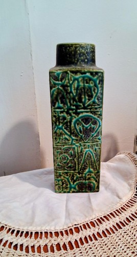 Vaso brutalista royal - brutalista,
