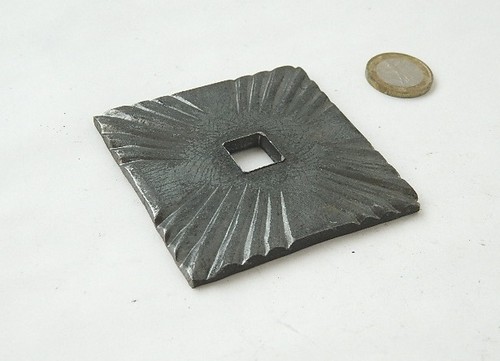 Piastra base ferro - ferro, battuto