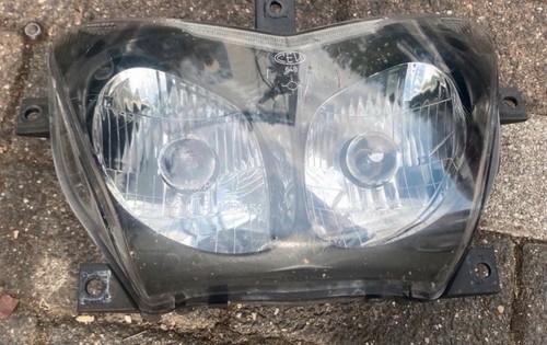 Faro proiettore anteriore
