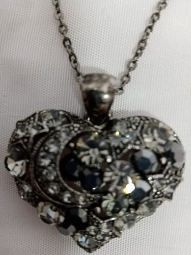 Collana con ciondolo - , a