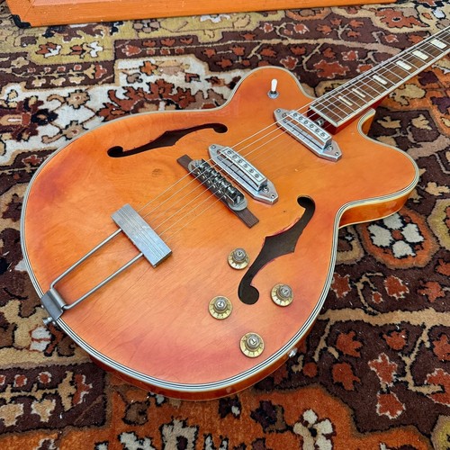 Chitarra elettrica vintage