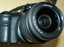 SONY ALPHA 100 + OBIETTIVO  SONY 18 _70 mm + CINTURINO