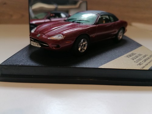 Vitesse jaguar xk8 closed - vitesse,