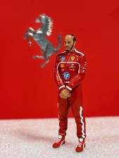 1/18 figurine Lewis Hamilton 