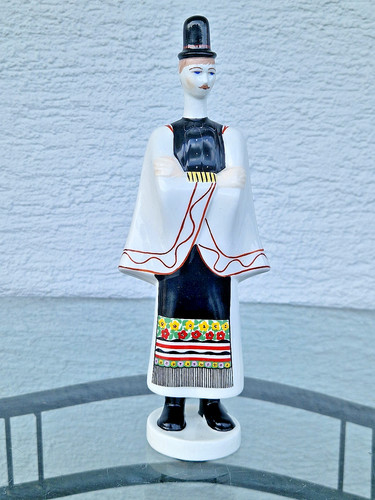 Antica statuina porcellana