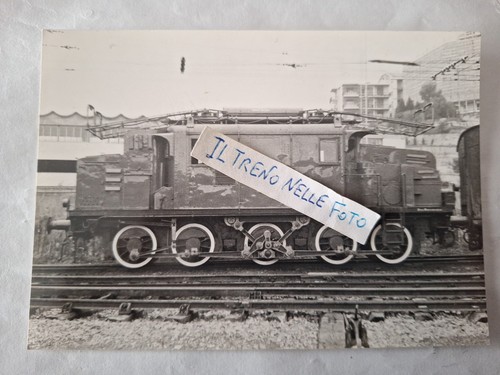 Fotografia locomotore trifase - locomotore,