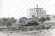 1978 Israel attack Palestine SOUTH LEBANON CONFLICT Tank War Reporter photo