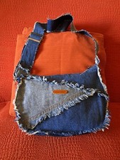 Borsa a tracolla artigianale in jeans riciclato | Unica e fatta a mano