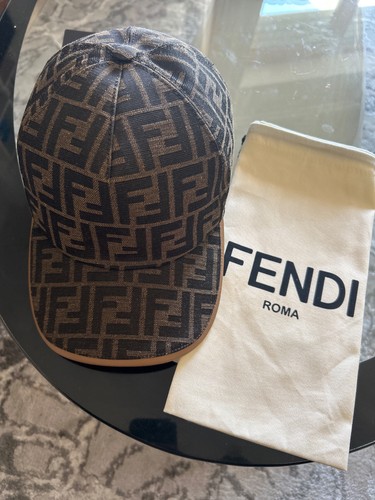 Casquette fendi marron - casquette,