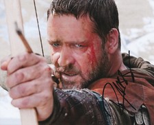Signed RUSSELL CROWE Robin