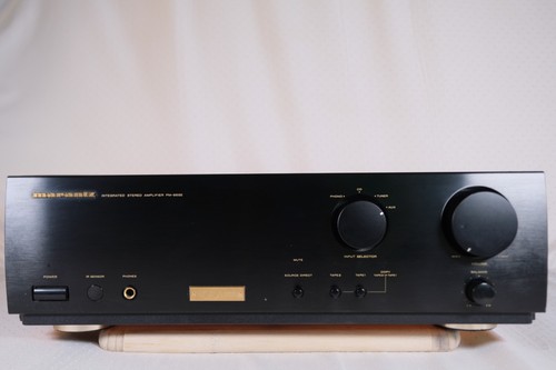 Amplificatore integrato firma
