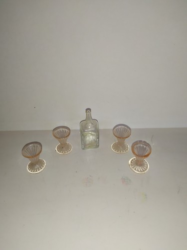 Vecchia bottiglia vetro 4 - vecchia,